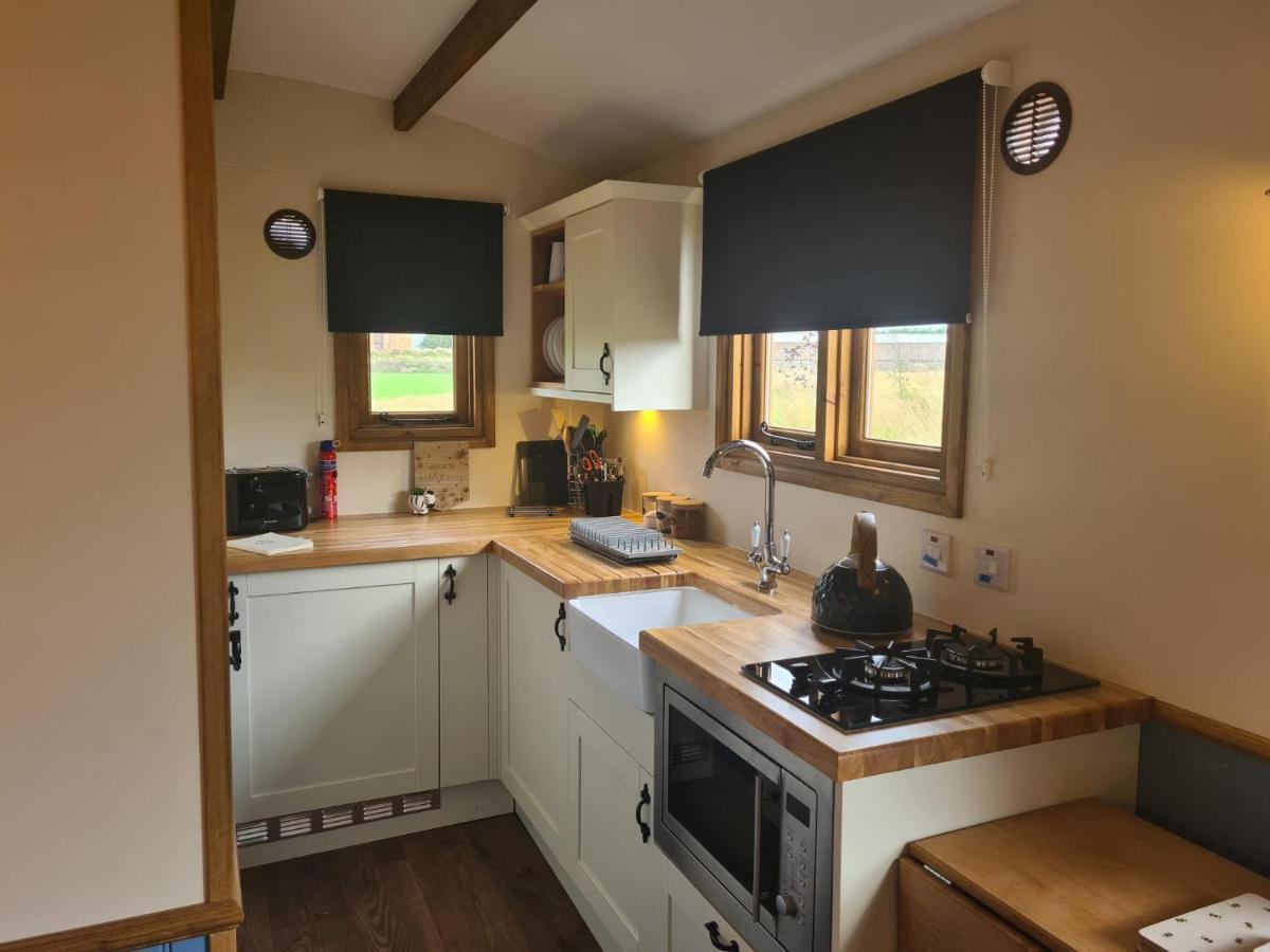 Boyce Fen Farm Retreat Glamping & Fishery Villa Wisbech Esterno foto