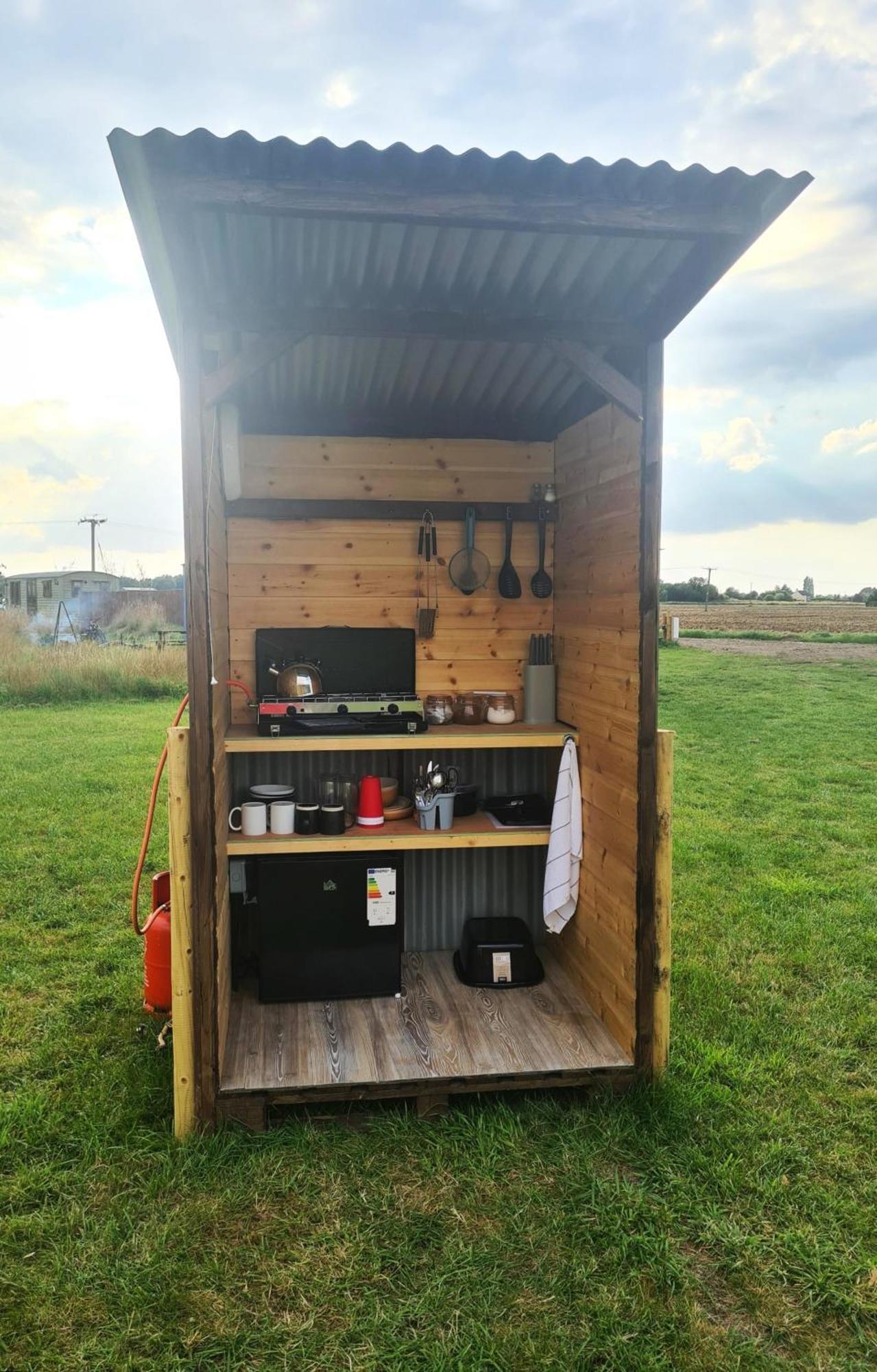 Boyce Fen Farm Retreat Glamping & Fishery Villa Wisbech Esterno foto